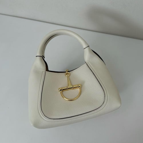 قوتشي مقاس 27.5 cm