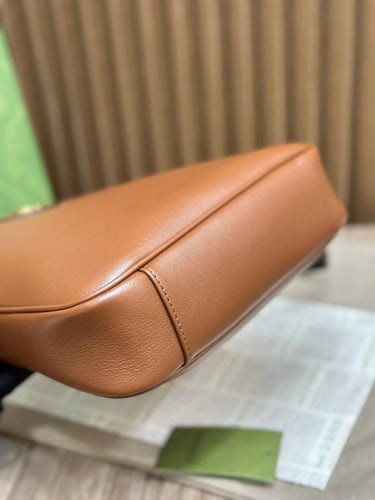 قوتشي مقاس 24 cm