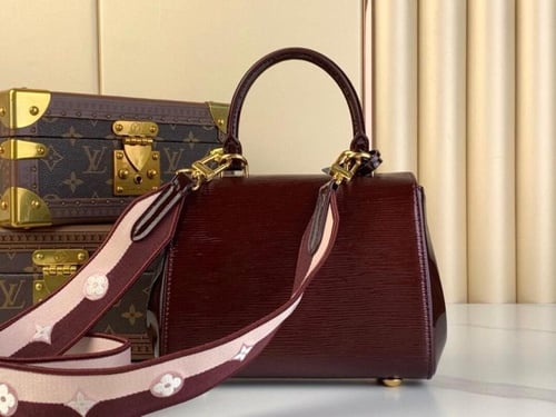 لوي فيتون مقاس 20 cm