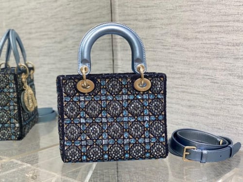 ليدي ديور مقاس 20 cm