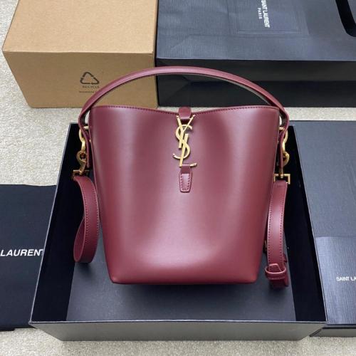 Saint Laurent size 20 cm