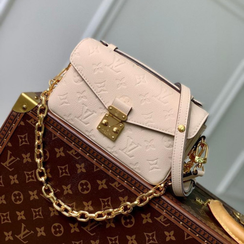 لوي فيتون مقاس 22 cm