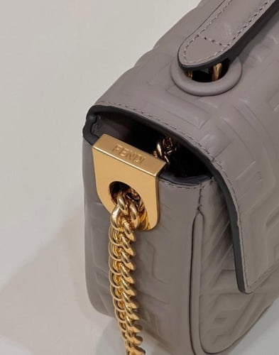 فندي باغيت مقاس 24 cm