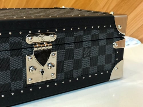 صندوق لوي فيتون مقاس 34-18