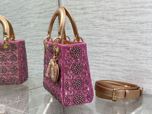 ليدي ديور مقاس 20 cm