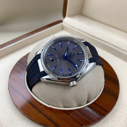 ساعة اوميغا اوتوماتيك سي ماستر 007