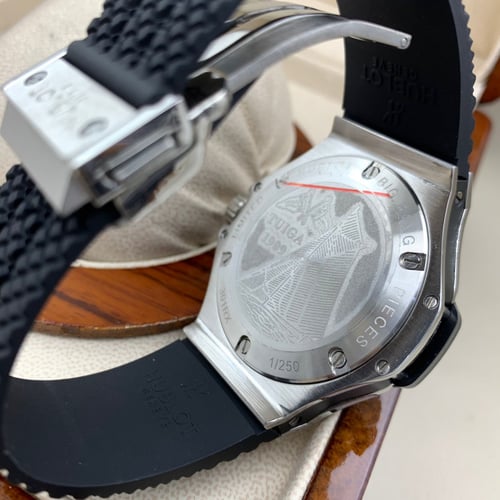 ساعة هوبلت بيغ بانغ