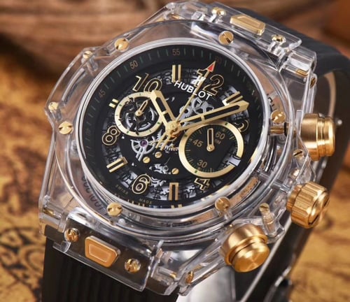 ساعة هوبلت شفاف الشهيرة