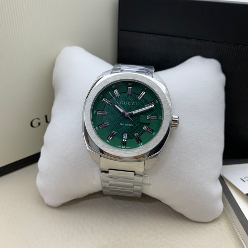 ساعة قوتشي الجديدة