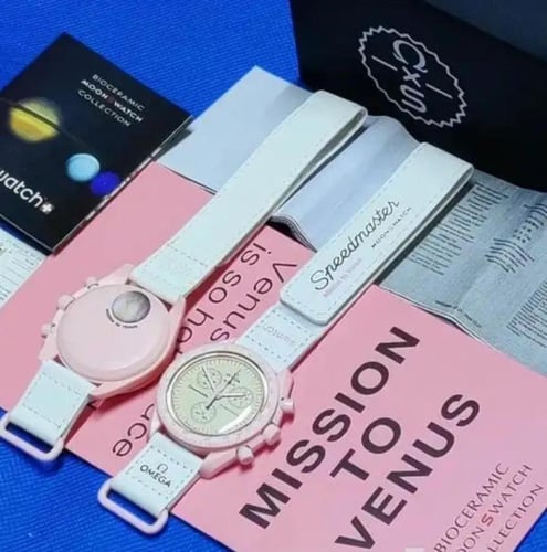 اوميغا سواتش الشهيرة مون سواتش فينوس