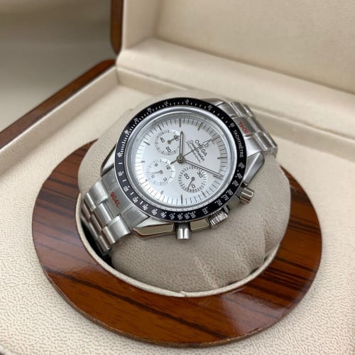 ساعة اوميغا كرونوغراف