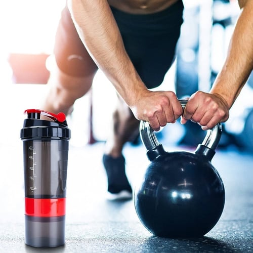 شيكر بروتين مع حافظات