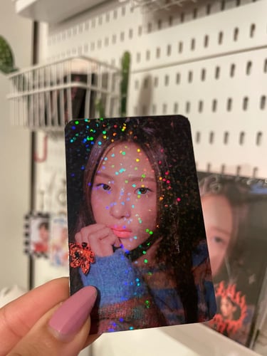 Newjeans OMG Pre-order Benefits