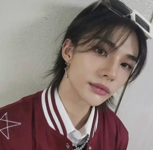 حلق هيونجين -hyunjin