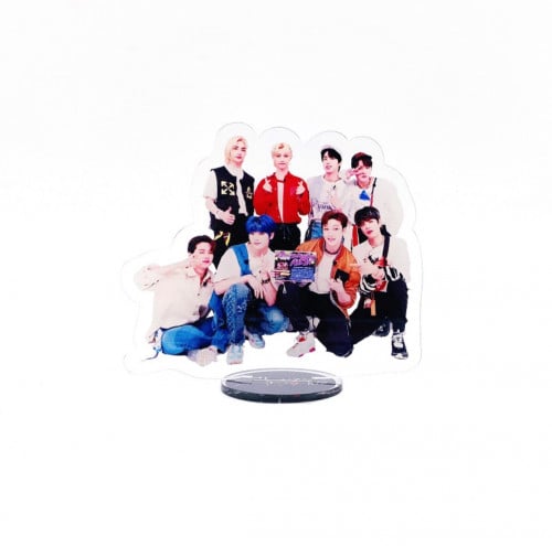 ستاند Straykids