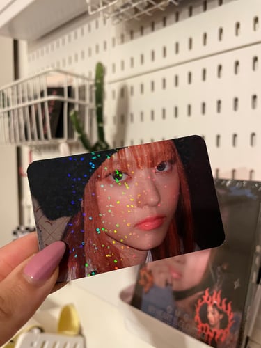 Newjeans OMG Pre-order Benefits