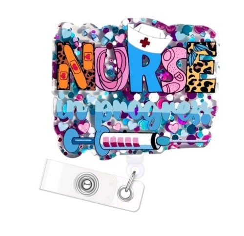 حامل بطاقه كادر تمريض