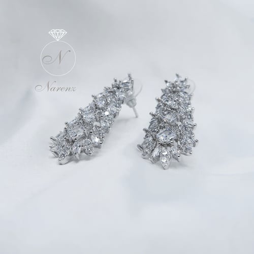 طقم مجوهرات مرصع بأحجار الزركون- فضي