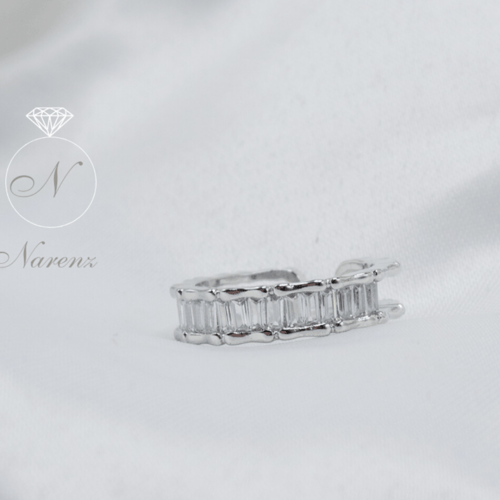 طقم اسواره وخاتم وحلق مرصع بفصوص زركون -فضي