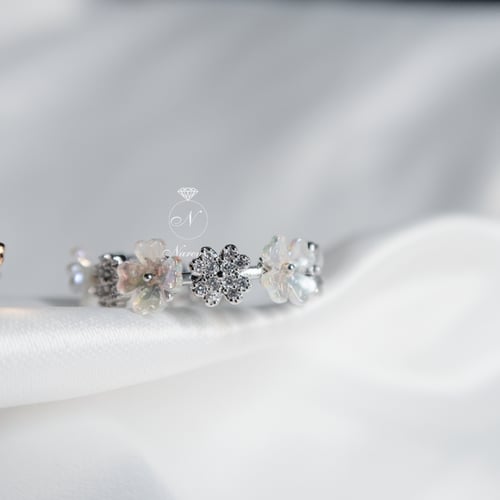 خاتم ورده زركون فضي