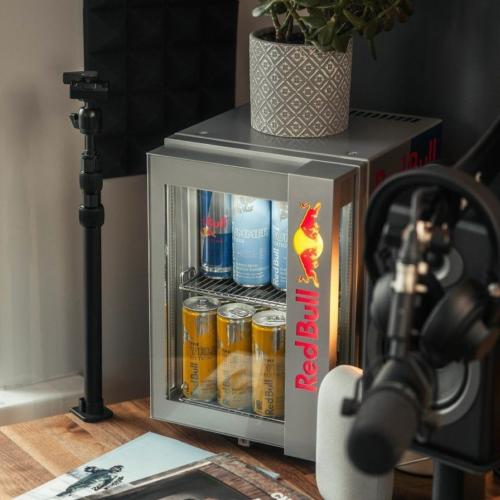 ثلاجة رد بول مبني Red bull (توصيل مباشر)