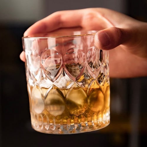 كأس زجاجي بتصميم بارز بسعة 250 مل