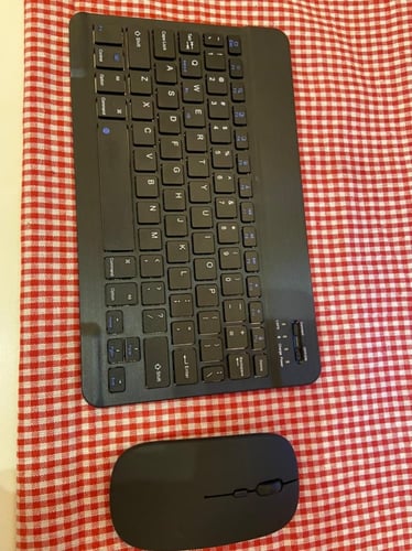 حامل جهاز لوحي مع كيبورد وفارة وايرلس