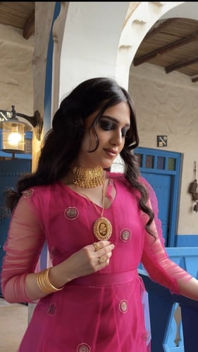 فستان هويا (فوشي)