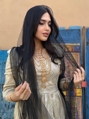 فستان النايفه