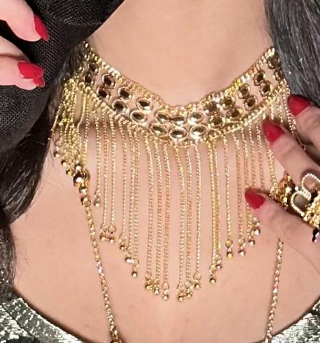 طقم مخنقة البندري