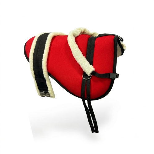 Riding pad with belly strap