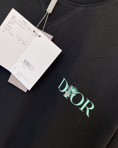 DIOR