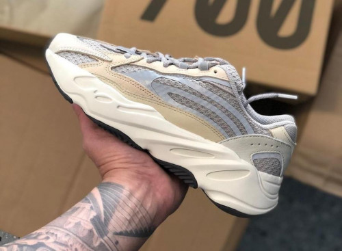 YEEZY BOOST 700 V2 STATIC