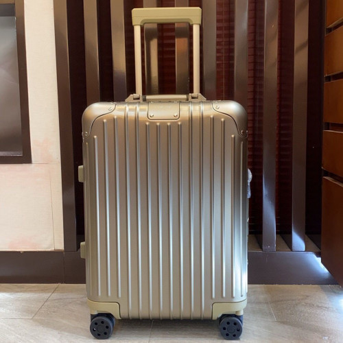 New rimowa