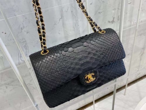 CHANEL 25CM