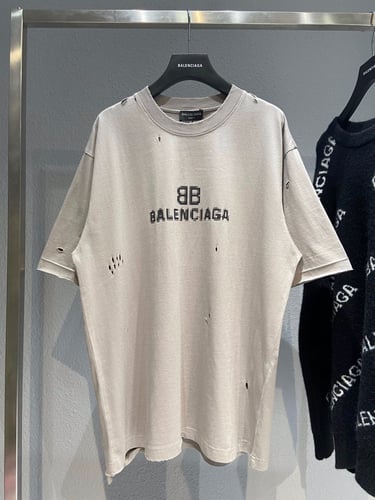 BALENCIAGA
