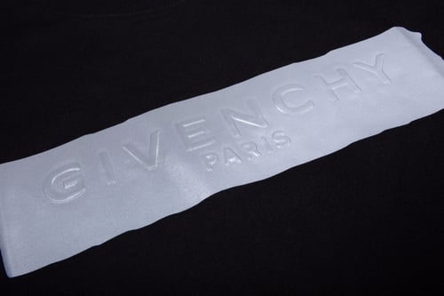 GIVENCHY