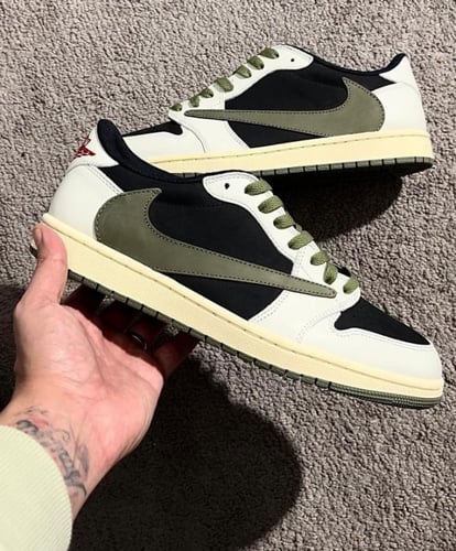 AIR JORDAN 1 LOW OLIVE