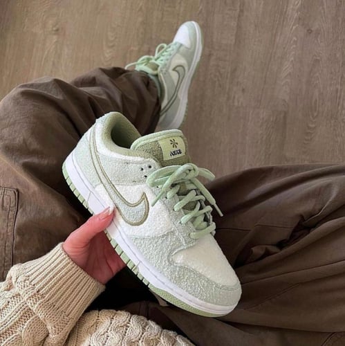 NIKE DUNK LOW FLEECE HONEYDEW