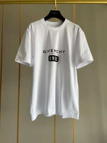 GIVENCHY