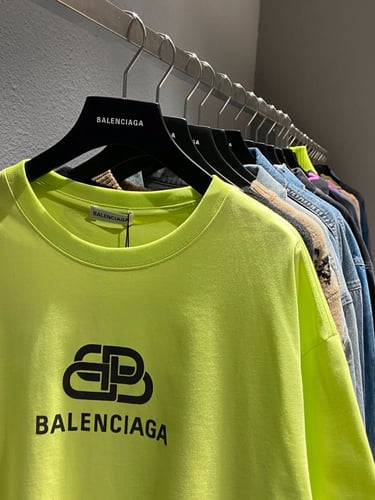 BALENCIAGA