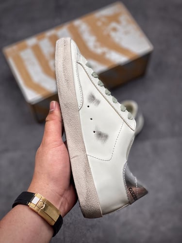 Golden Goose Deluxe