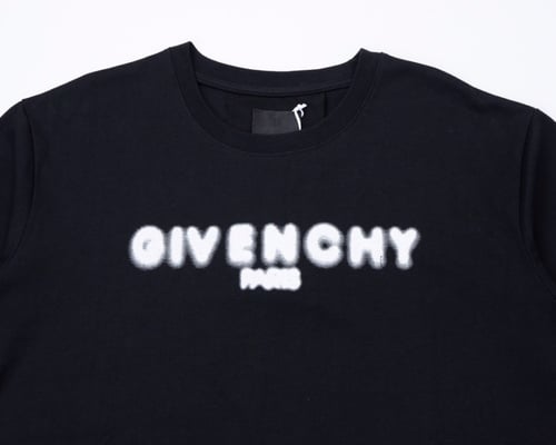GIVENCHY