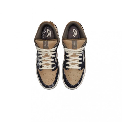 Dunk Low x Travis Scott