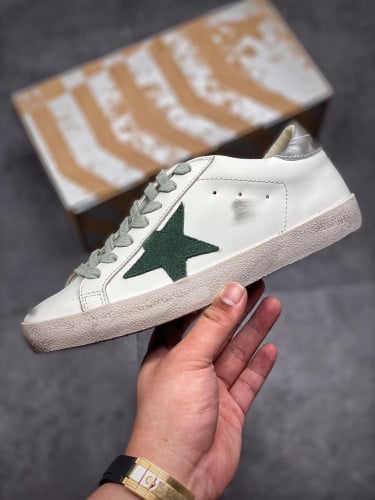 Golden Goose Deluxe