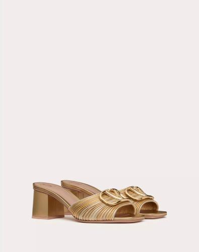 كعب valentino