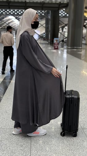 عباية سفر رمادي S22