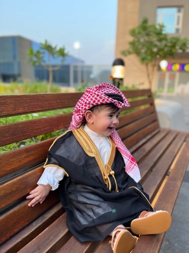 طقم الأمير بالبشت السوداء من ( 4)قطع / A08