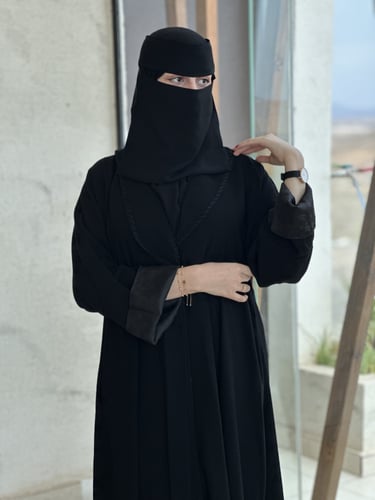 عبايه سمو S102