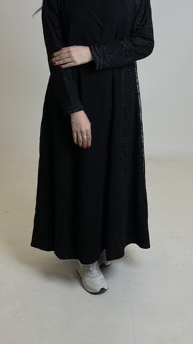 عباية ليلى L110